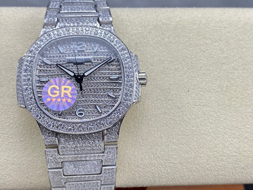 4d39d6_07cae70cac154bc1b1033a3c668e3f01mv2.jpg Customized Patek Philippe Aquanaut 7118/1450R-0011 - Image 1