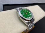 Rolex Oyster Perpetual 41 Ref: 124300(green dial oyester) - Image 6