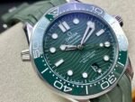 1:1 Superclone-OMEGA Seamaster Diver 300M 42mm (Green Dial Seamaster) - Image 2