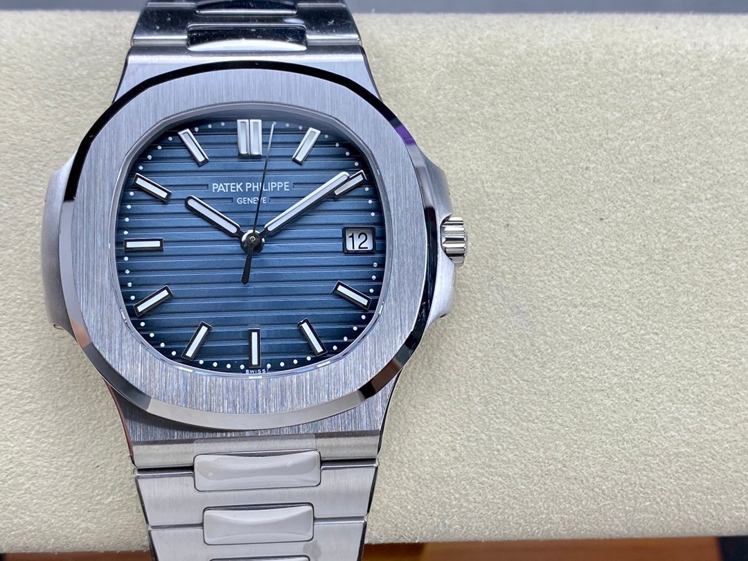 4d39d6_7a4bffceccdb4ed8a80d0c15fd5ff698mv2.jpg 1:1 Superclone-Patek Philippe 5811G Nautilus(5811G) - Image 1