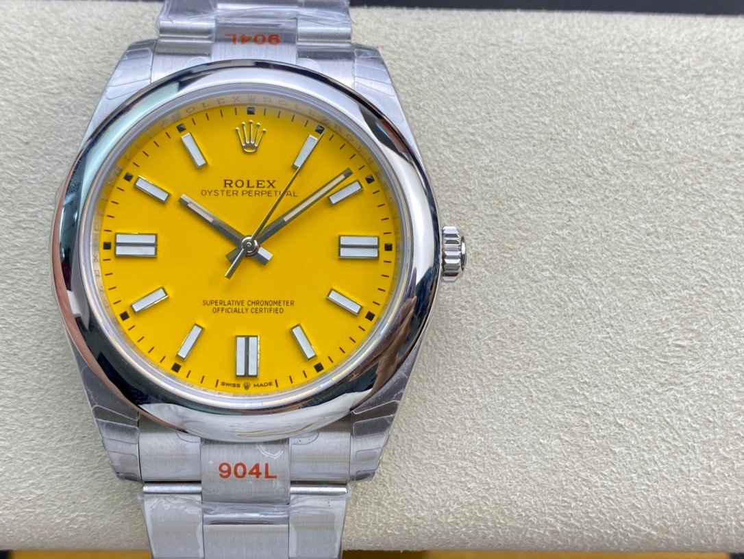 4d39d6_c26b329866a44b28a185df348e1dcdd6mv2.jpg Rolex Oyster Perpetual 41 Turquoise (Yellow dial Oyester) - Image 1
