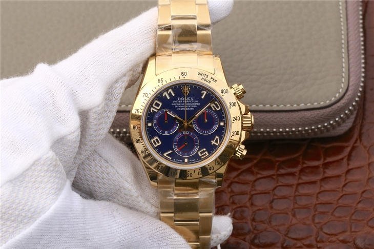 4d39d6_d0ba3ae0d74a4fe79c095ddb6e89a046mv2.jpg ROLEX COSMOGRAPH DAYTONA YELLOW GOLD ORIGINAL CAL.4130 - Image 1