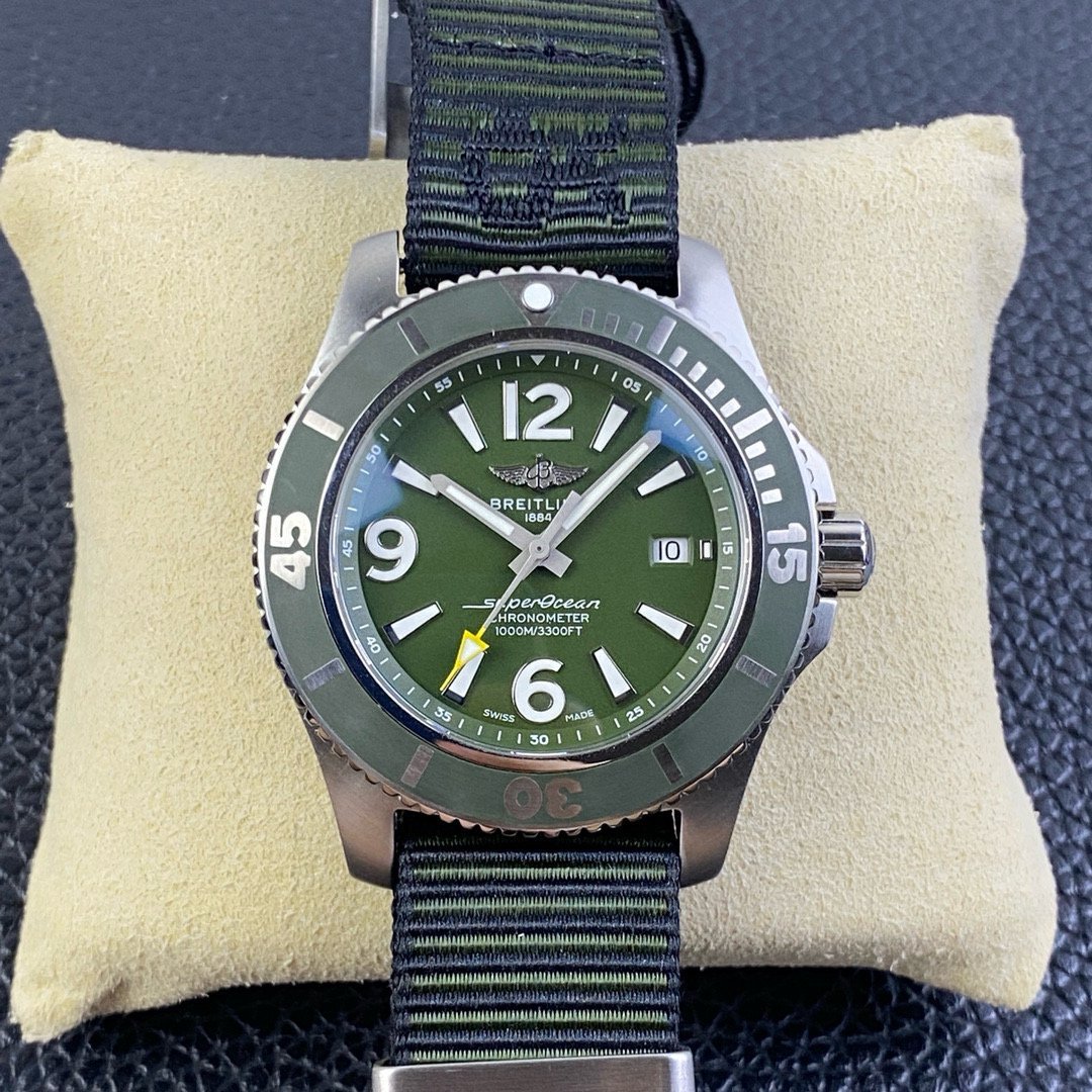 E1A4B8B5-9F1D-432A-805E-2338351FD907.jpeg BREITLING - Image 1