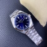 1:1 Super Clone Vacheron (Constantin Overseas 4500V )Series - Image 3