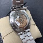 1:1 Super Clone Vacheron Constantin Overseas Blue Dial - Image 2